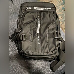 BASIC STREET TRAVELING BAG